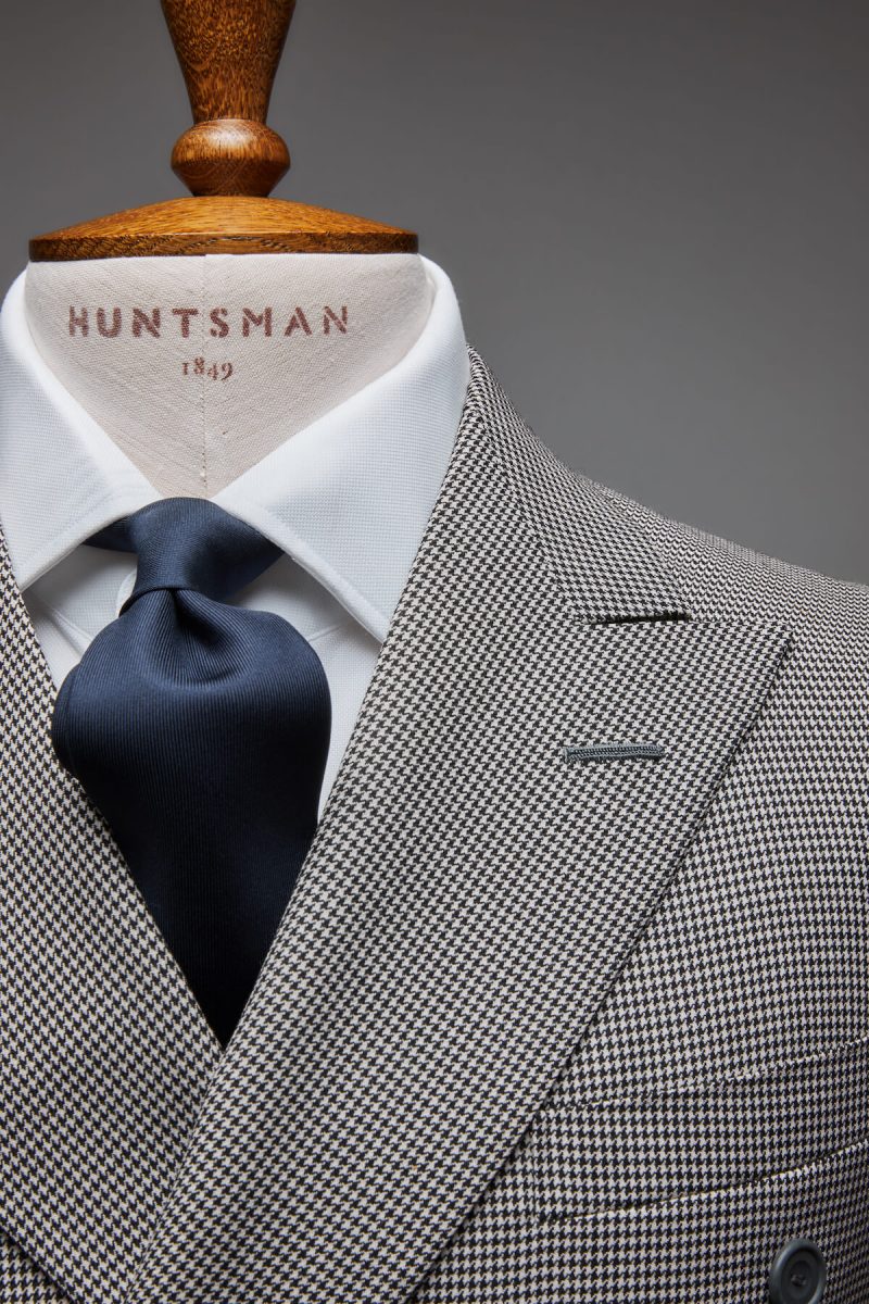 The Puppytooth Suit Huntsman