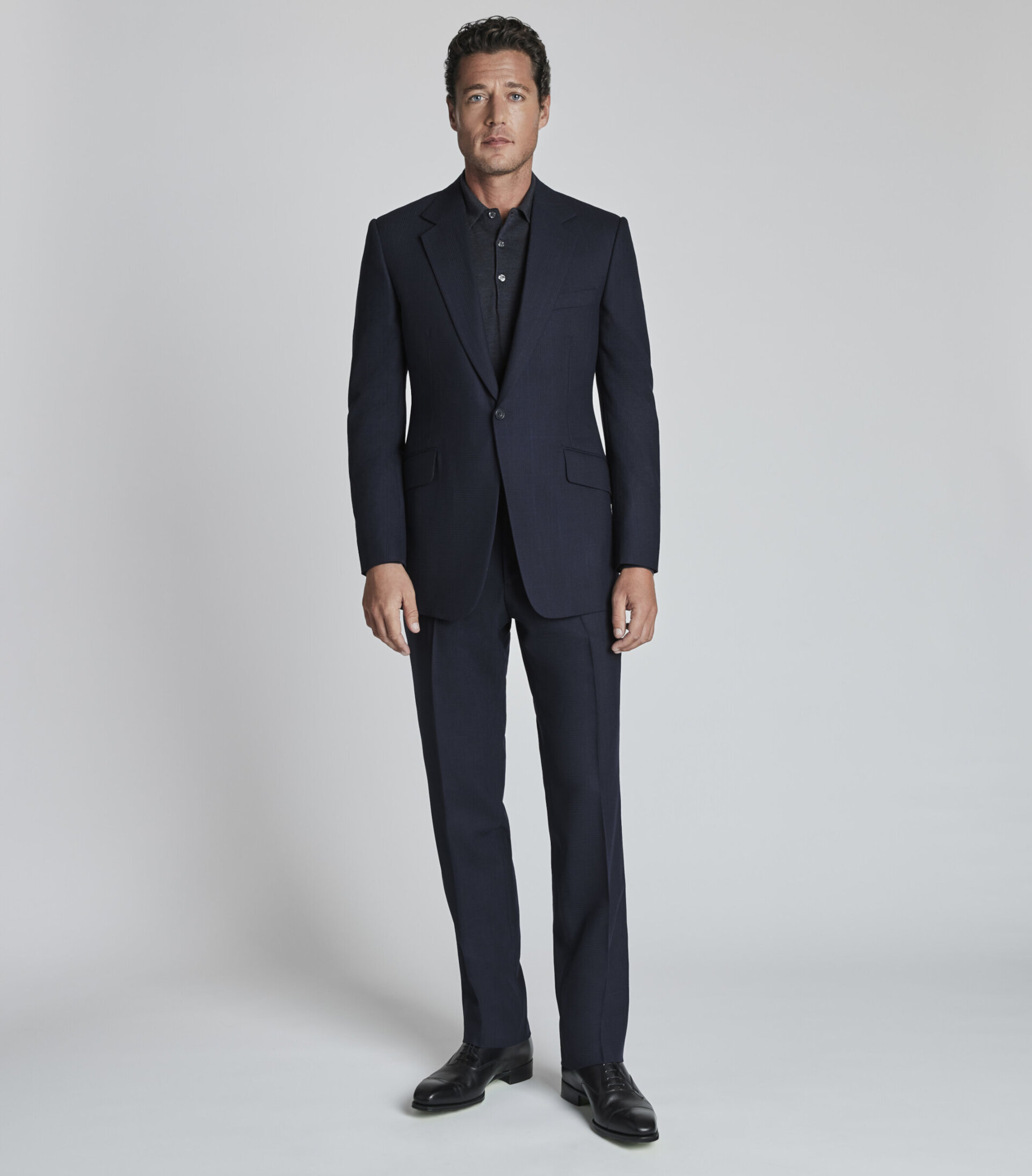 Tailored Suits London Mens Fitted Suits Huntsman Savile Row